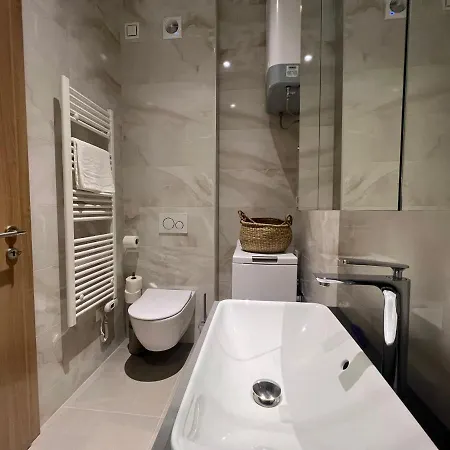 Diamant Pri Sejmu Mos Apartma *