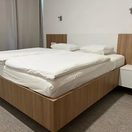 Diamant Pri Sejmu Mos 아파트 첼레