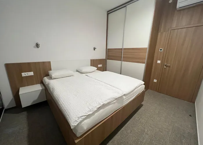 Appartamento Diamant Pri Sejmu Mos *